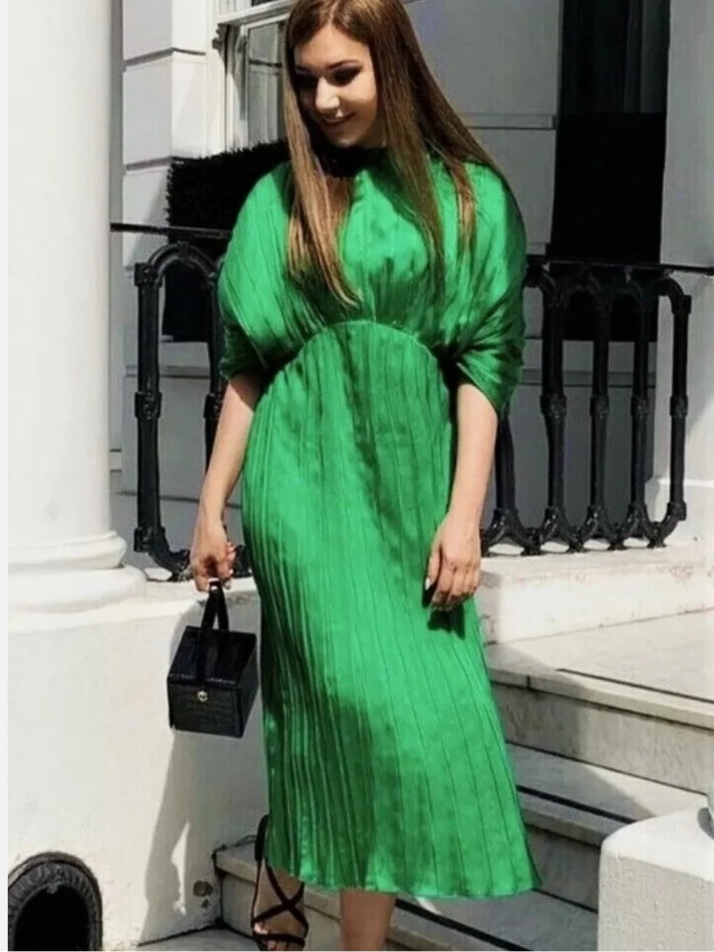 Zara RARE Infamous Green Dress Size Medium - Picture 11 of 16